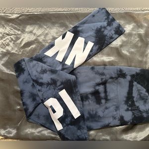 Victoria’s Secret leggings